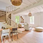 Le Clos D'ully Chantilly *
