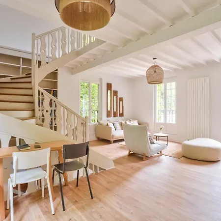 Le Clos D'ully Chantilly *